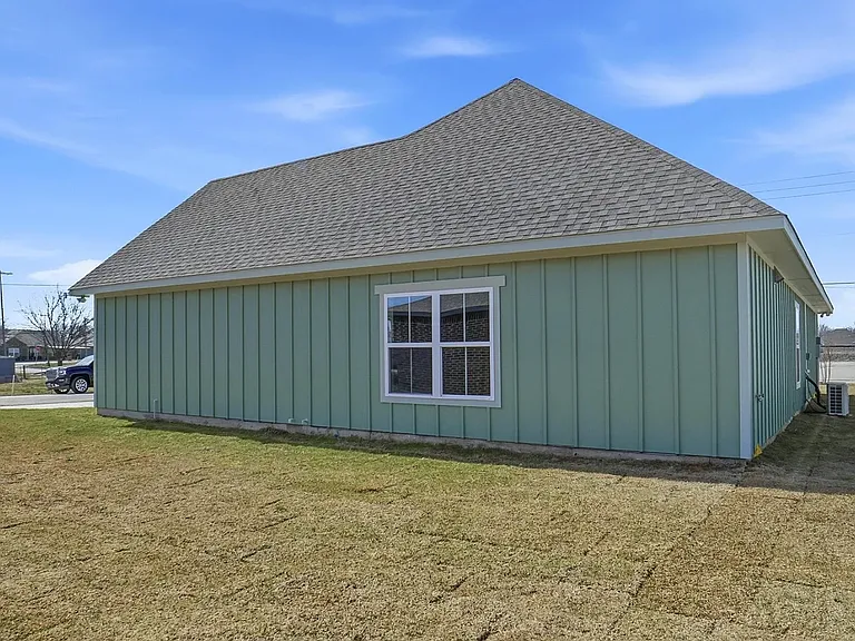 309 Railroad Ave — Photo 25