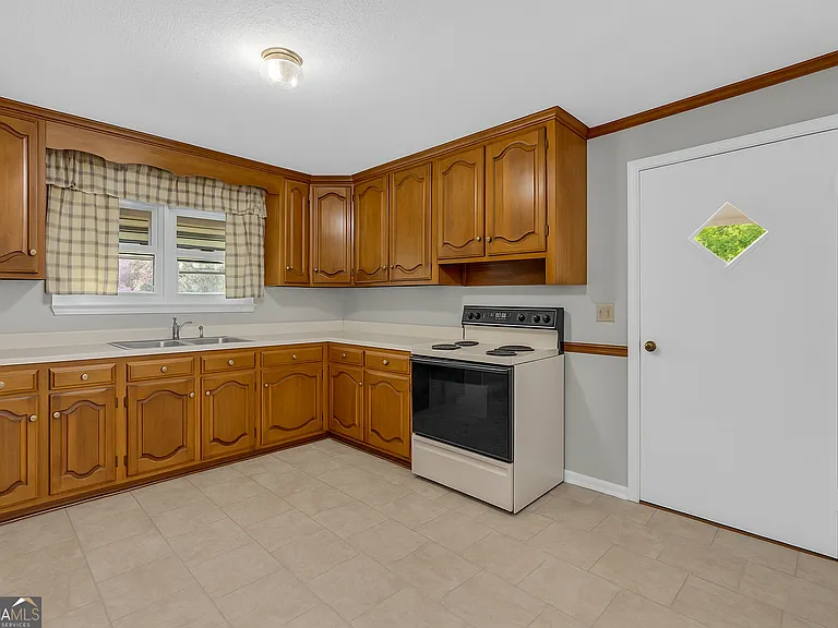 2731 Ila Rd — Photo 3