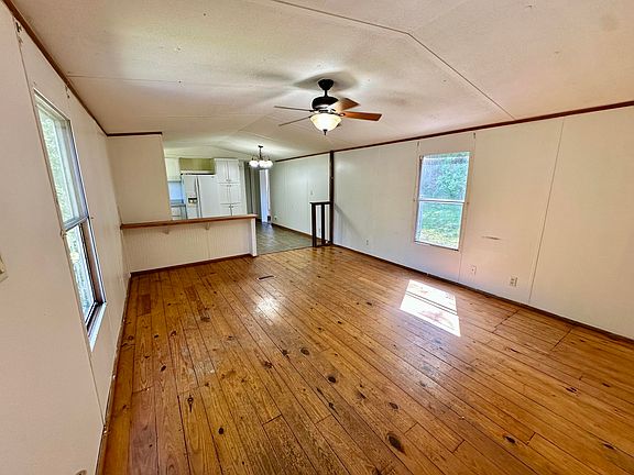 5th image of 920 Coulters Chapel Rd