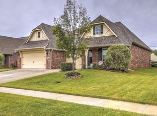 15803 E 91st St N, Owasso, OK 74055