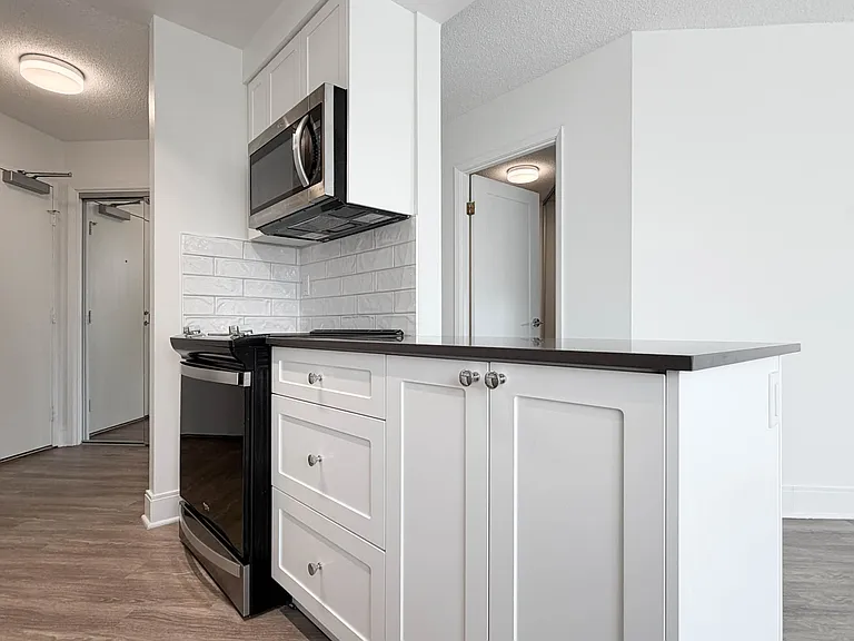 9500 Erickson Dr #505 — Photo 6