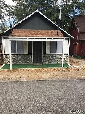 1st image of 679-679 Sunset Ln
