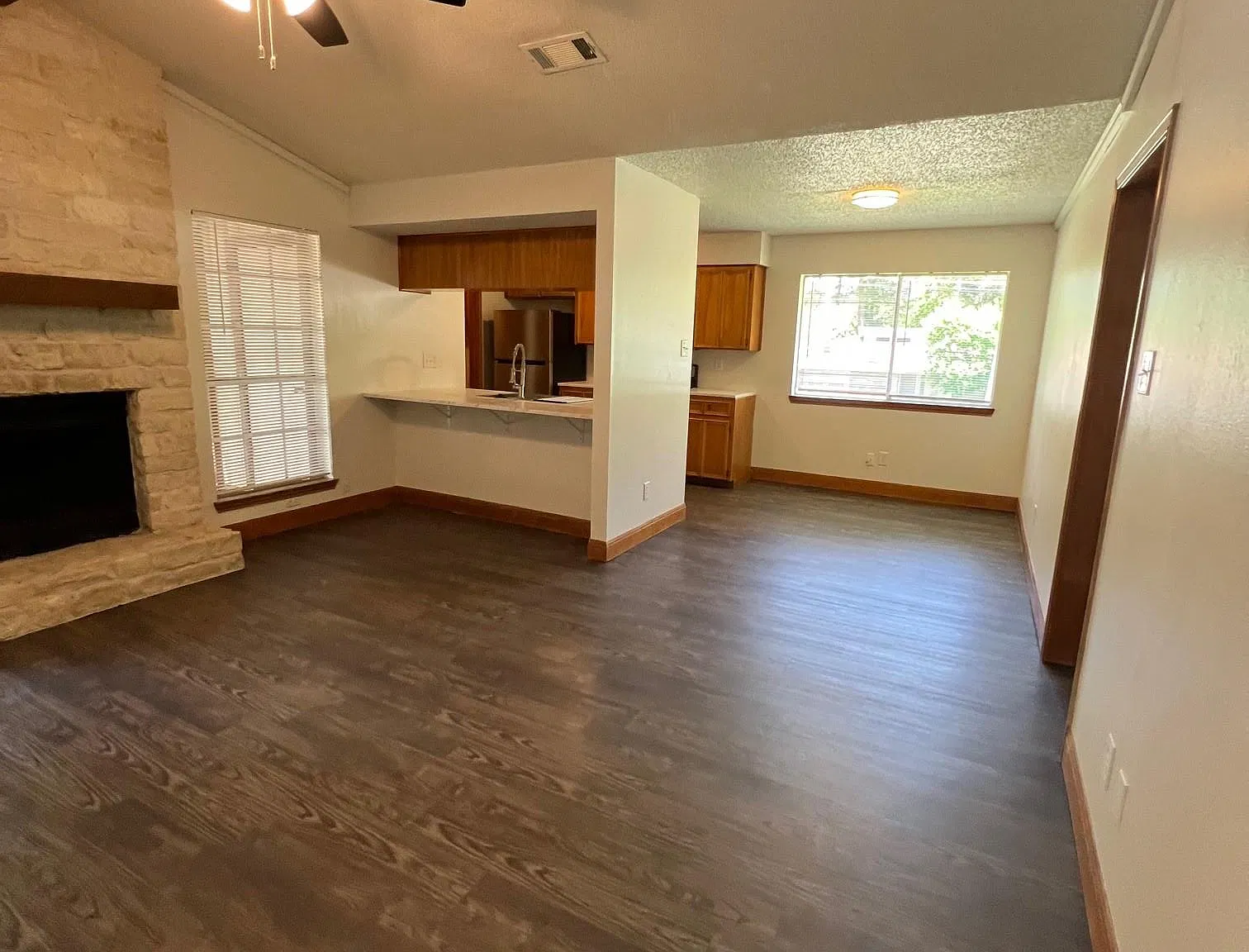 2 bed, 2.0 bath, 1173 sqft, $1,450 — Photo 4