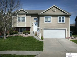 14918 Vernon Ave, Omaha, NE 68116