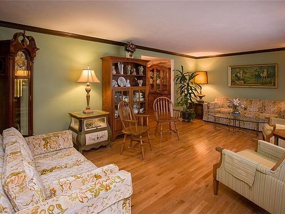 4th image of 4023 Dublane Ct