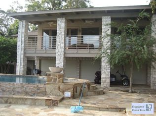 176 Royal George Cir, Mcqueeney, TX 78123