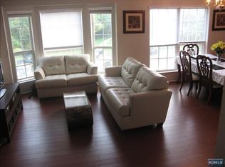 1270 Heath Ct, Mahwah, NJ 07430