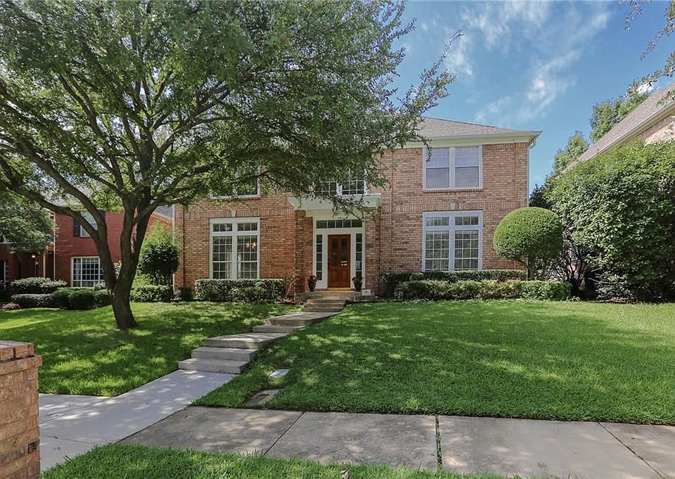 1st image of 2208 Southern Oak Dr