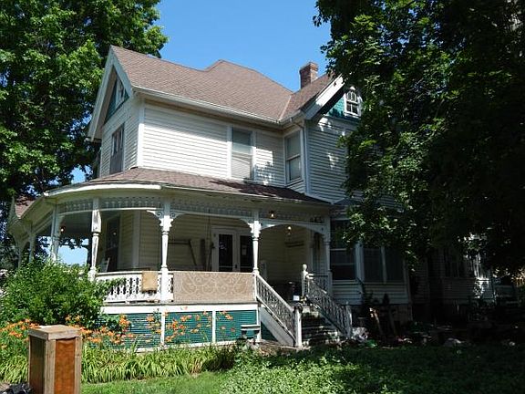 2nd image of 106 E Wea St