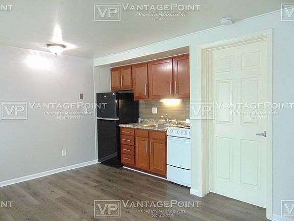 2nd image of 3201-3299 W 4th St