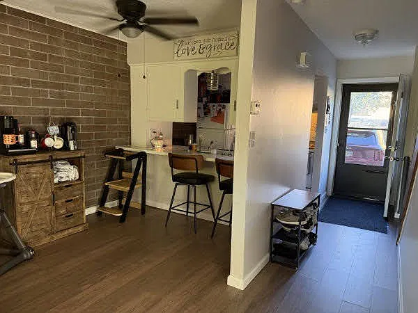 2 bed, 966 sqft, $1,250 — Photo 2