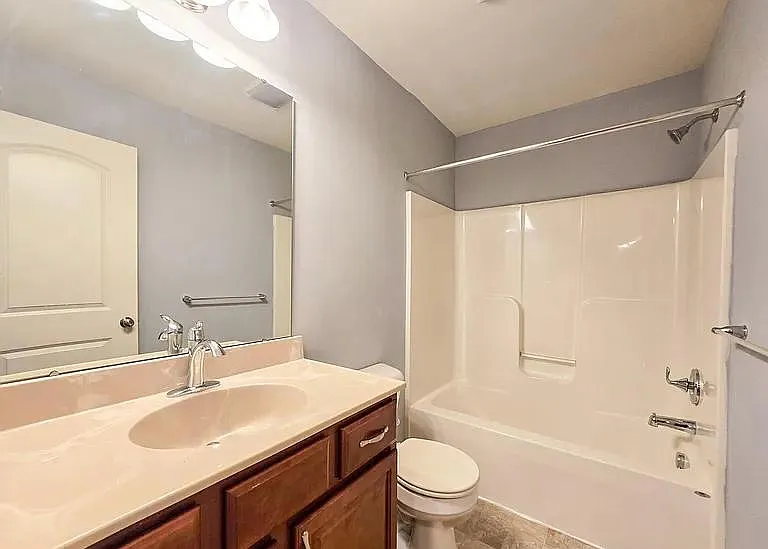 6419 Creekbend Dr #77 — Photo 47