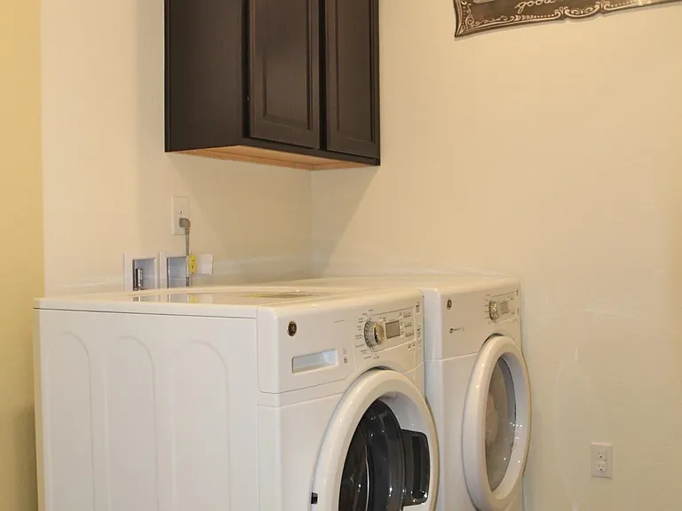 Washer and dryer will be staying!