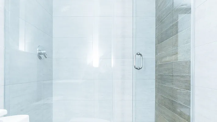 Rented by Nooklyn NYC LLC | media 13