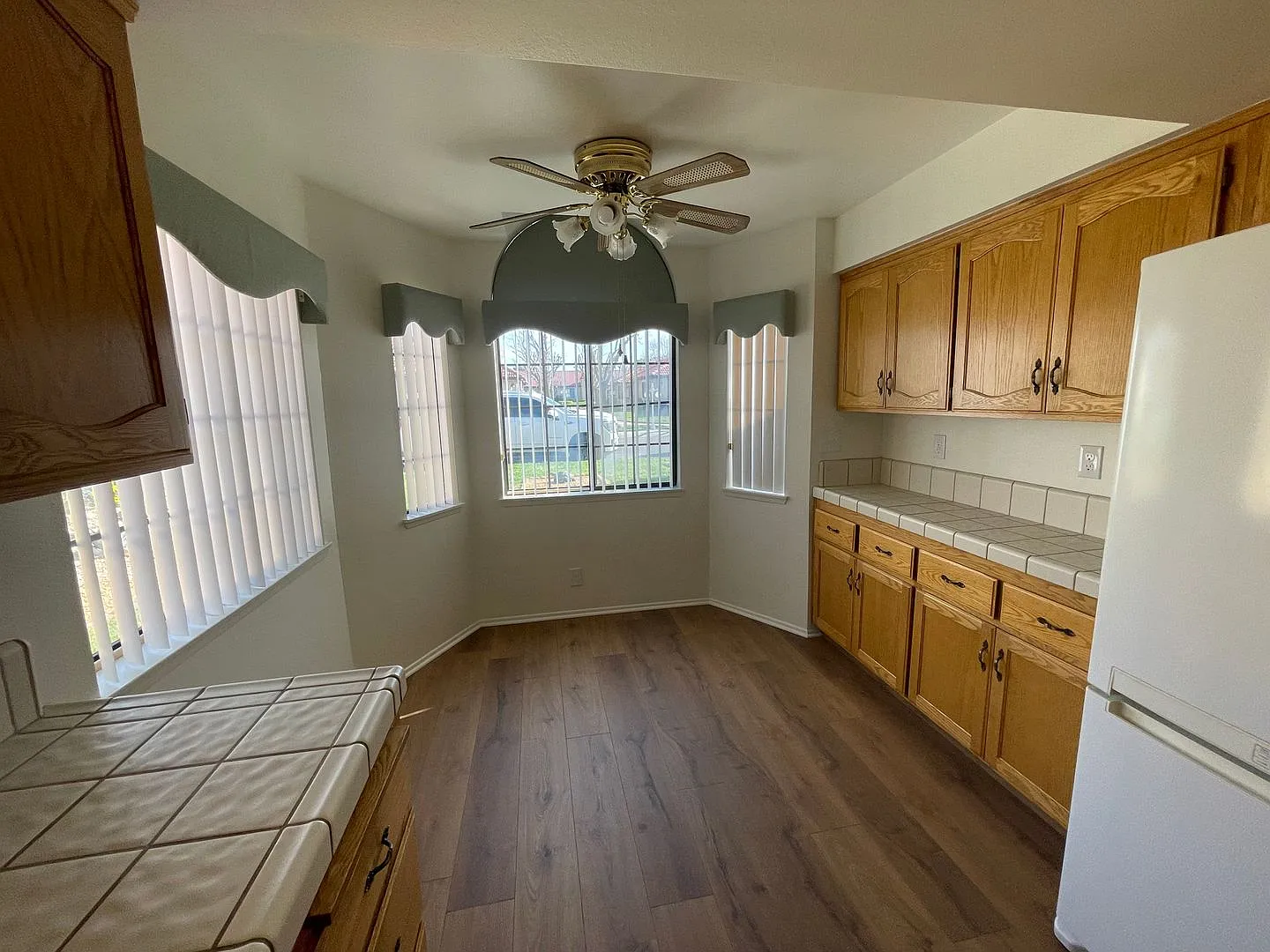 Jess Ranch- 55+ Gated Senior Citizen Community, Refurbished 2 Bedrooms, 2 Bathrooms, Appliances I... — Photo 2