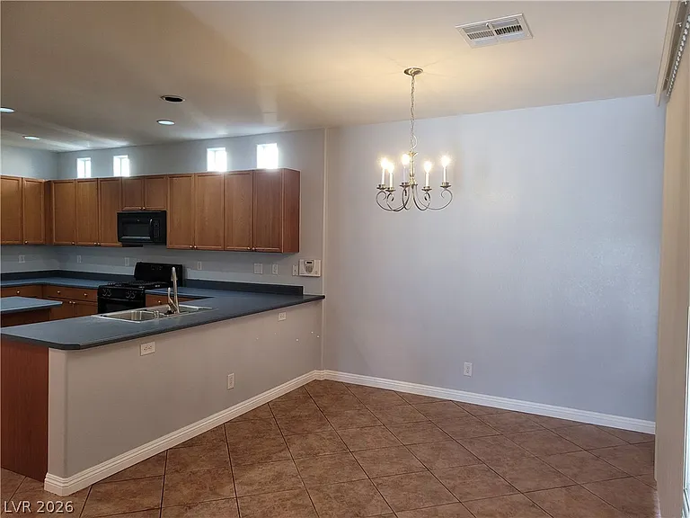 10564 Moultrie Ave — Photo 10
