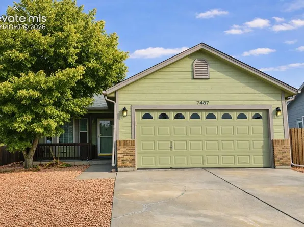 7487 Farmcrest Rd, Colorado Springs, CO 80925