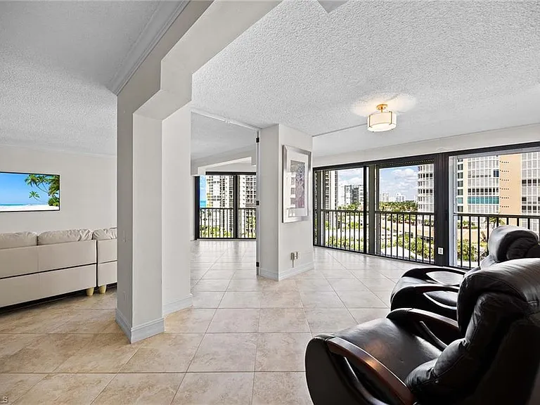 4401 Gulf Shore Blvd N #C-804 — Photo 14