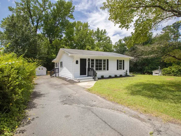 311 N Pine St, Spring Hope, NC 27882