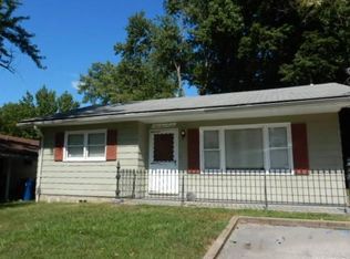13 Cady Dr, Saint Louis, MO 63135