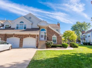 361 Willow Pkwy #23-4, Buffalo Grove, IL 60089