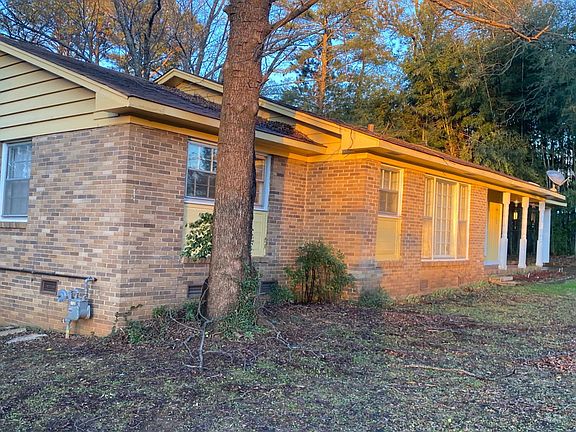 3rd image of 3704 Oakwood Ave NW