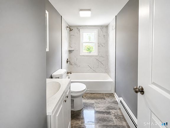 4th image of 59 Carnegie Avenue