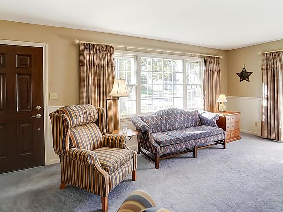 4th image of 4954 Taunton Way