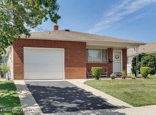46 Hyannis St, Toms River, NJ 08757