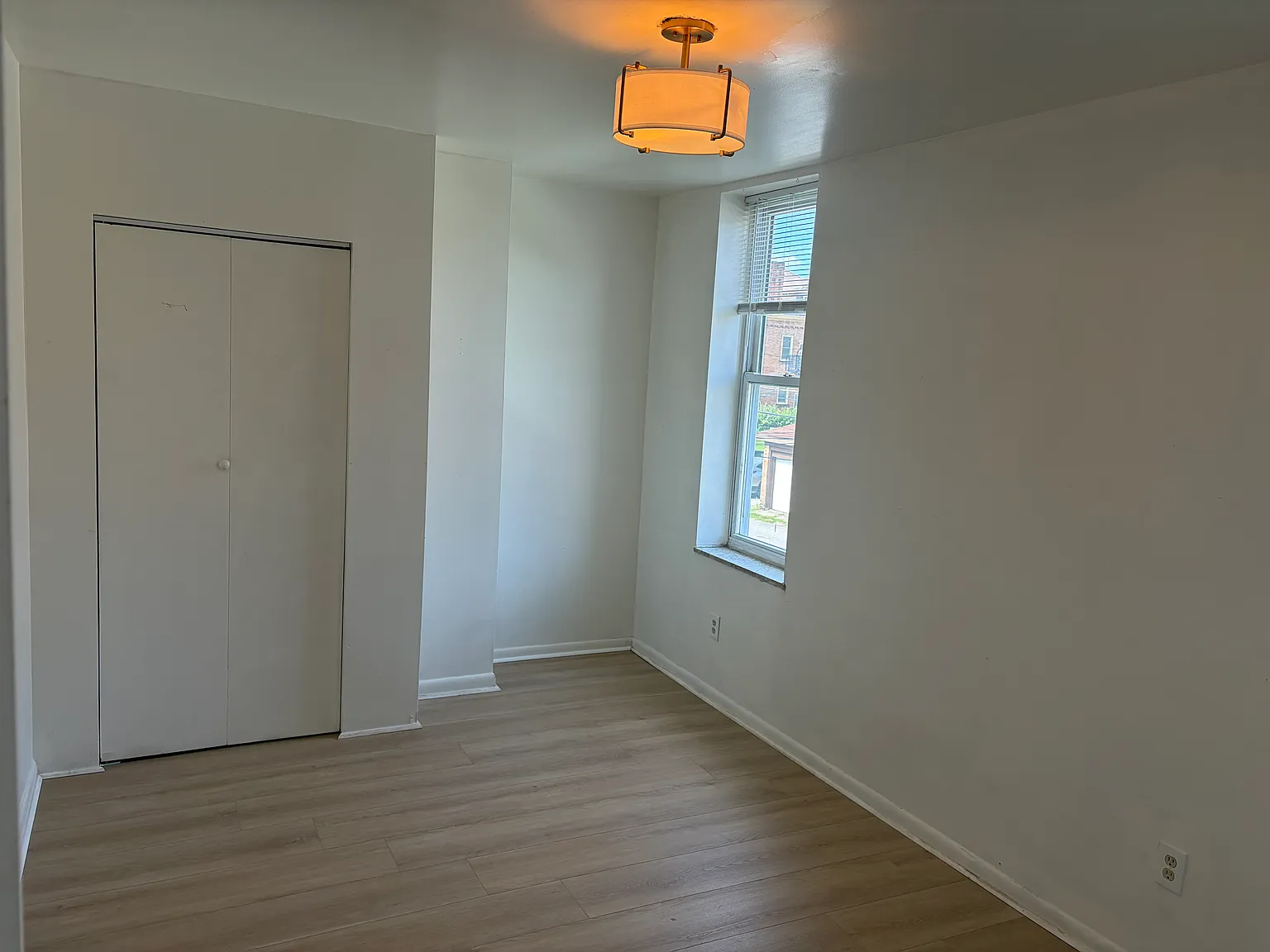 300 Amber St — Photo 3