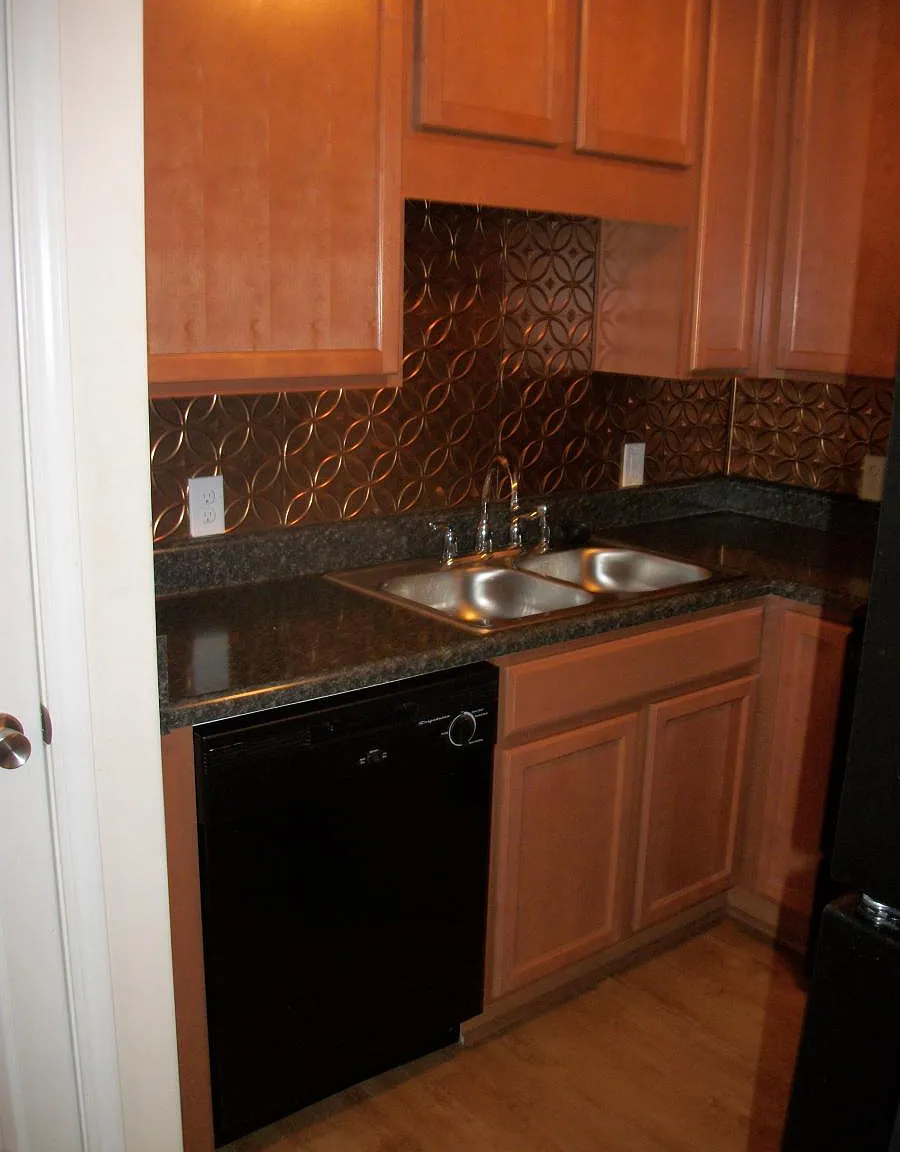 3 bed, 1500 sqft, $1,950 — Photo 2