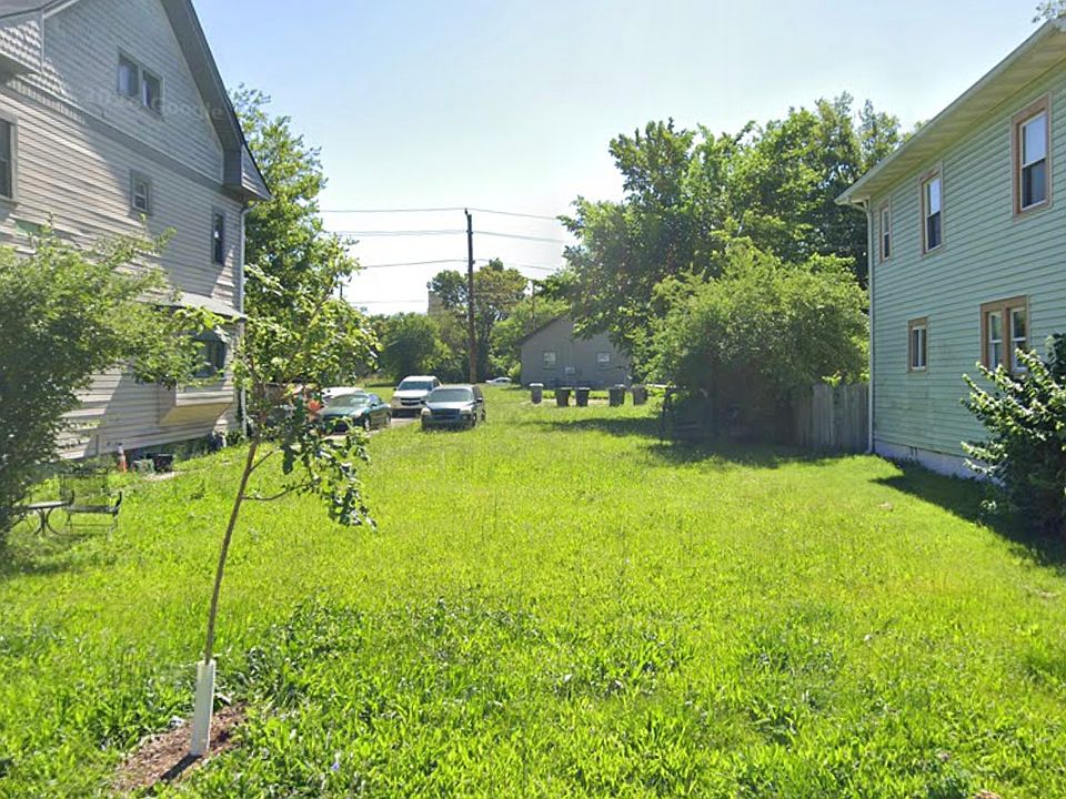 1st image of 2826 N New Jersey St