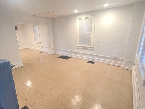 2nd image of 510 Gaskill Ave