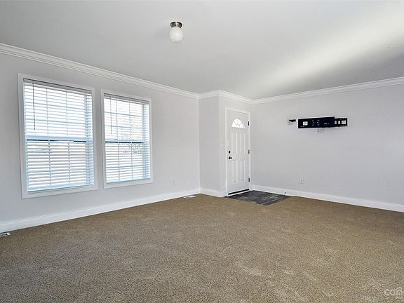 3rd image of 110 Country Meadows Dr