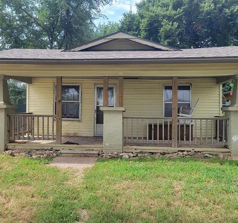 1st image of 713 E Central Ave
