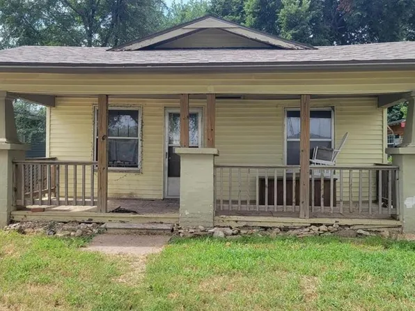 713 E Central Ave, Arkansas City, KS 67005
