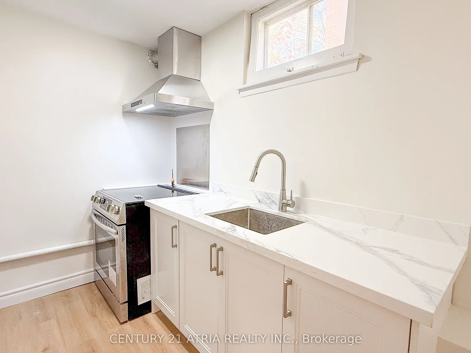 2 bed, $2,100 — Photo 4