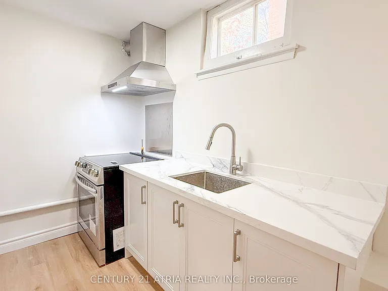 151 Fenn Ave — Photo 4
