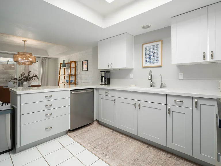 4133 N 78th Way — Photo 8