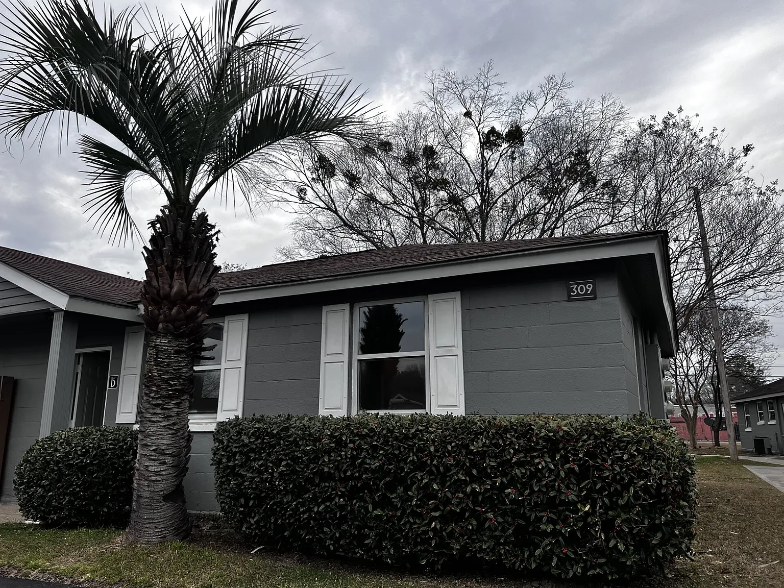 Florence Flats — Photo 2