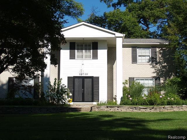 1st image of 26039 Hendrie Blvd