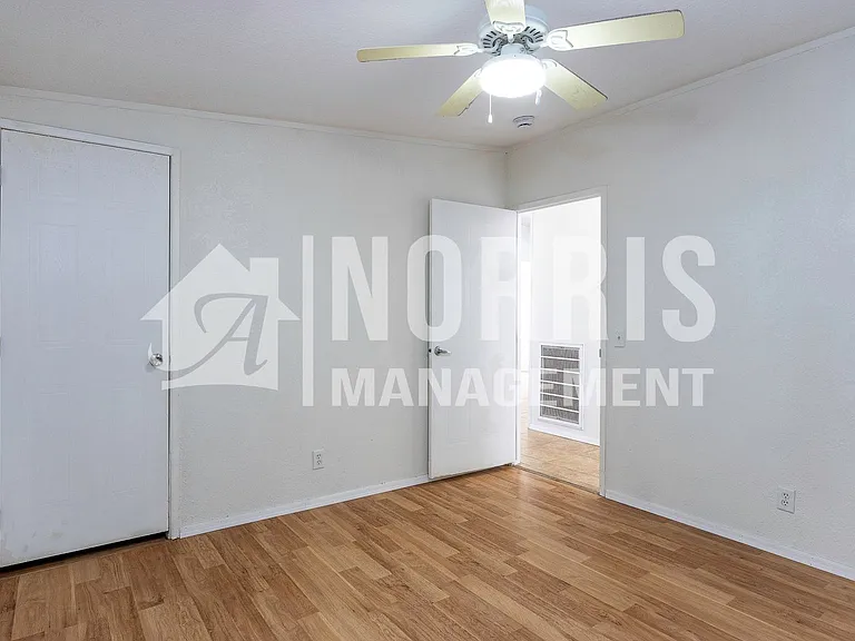9960 S Niehaus Rd — Photo 18