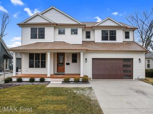 4626 Hampton Blvd, Royal Oak, MI 48073