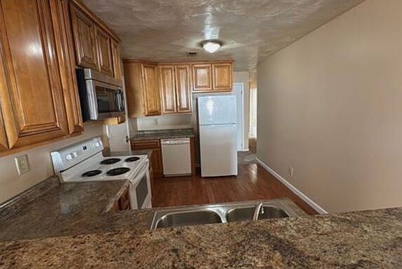 3rd image of 3208 Harvey St NW