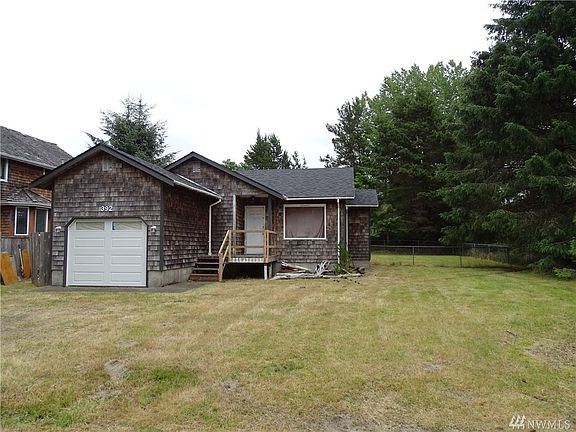 2nd image of 392 Bass Ave NE