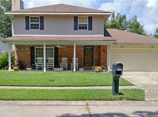 324 Foxcroft Dr, Slidell, LA 70461