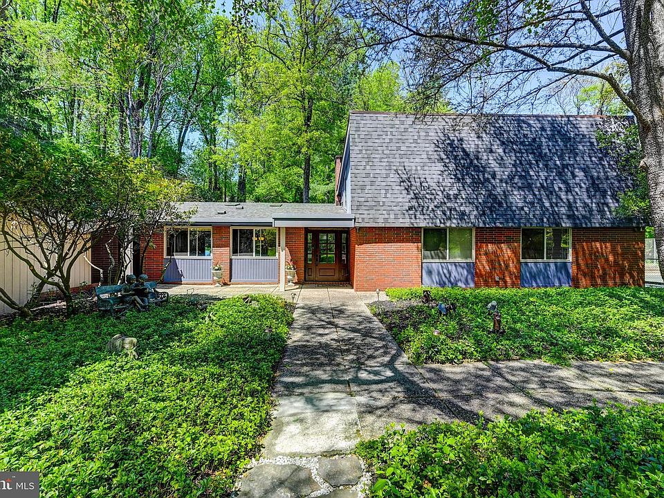 1st image of 3604 Barberry Ct
