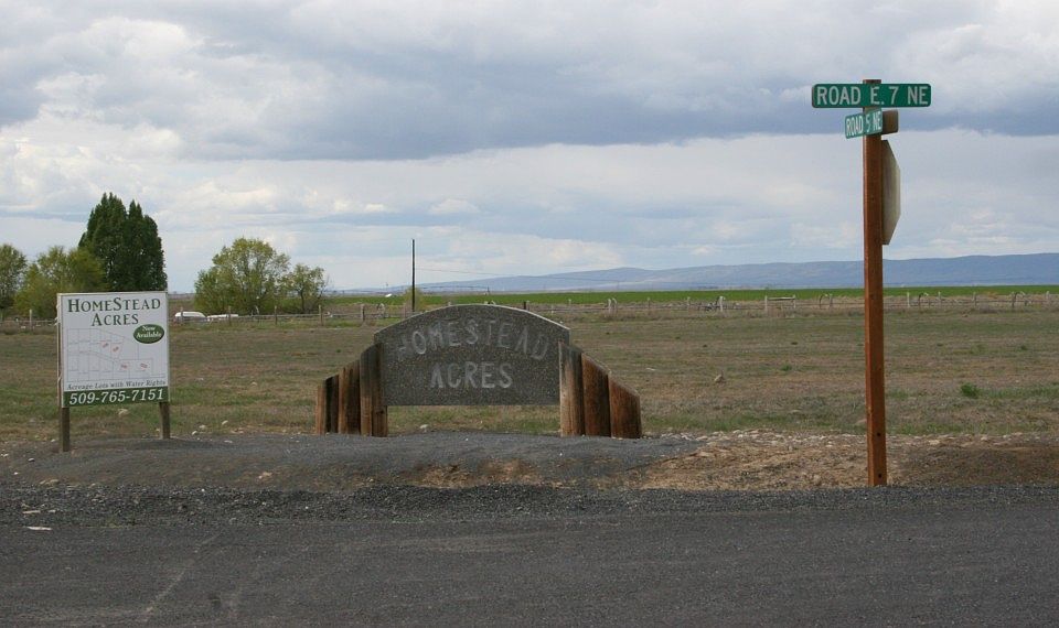 1st image of 5094 Road E NE