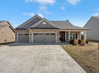 636 Bluegrass Trl, Kokomo, IN 46901