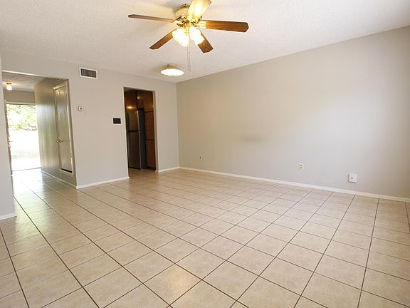 5th image of 513 S Beverly St #C
